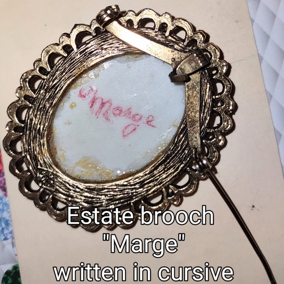 Victorian Style Hand-painted Flower Brooch - Picture 5 of 6